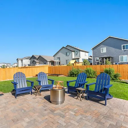 Mead Vacation Rental Fenced Backyard And Fire Pit!